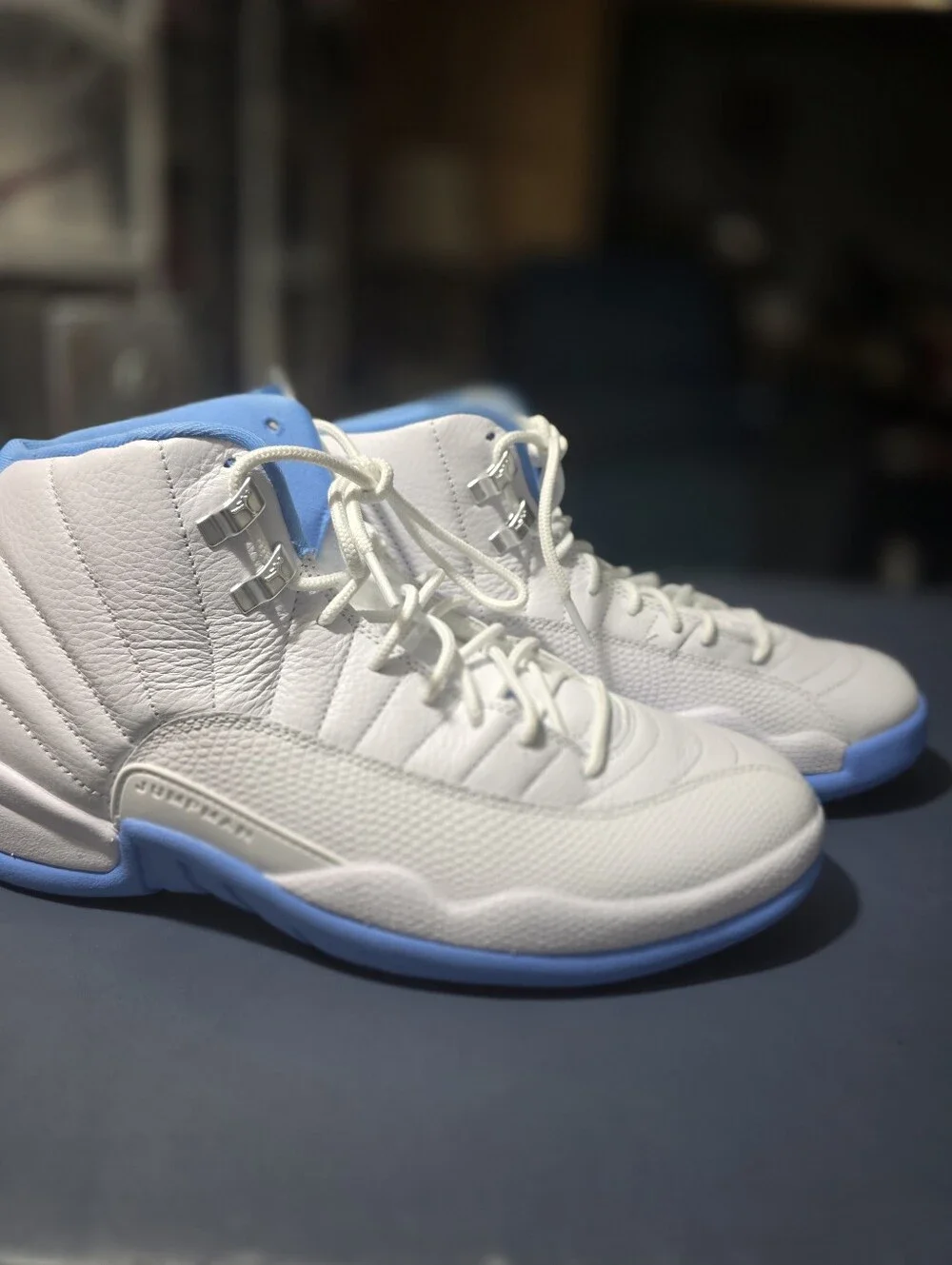 Jordan 12 Retro Melo White and Light Blue Sneakers Size 9.5m New. - Picture 3 of 6